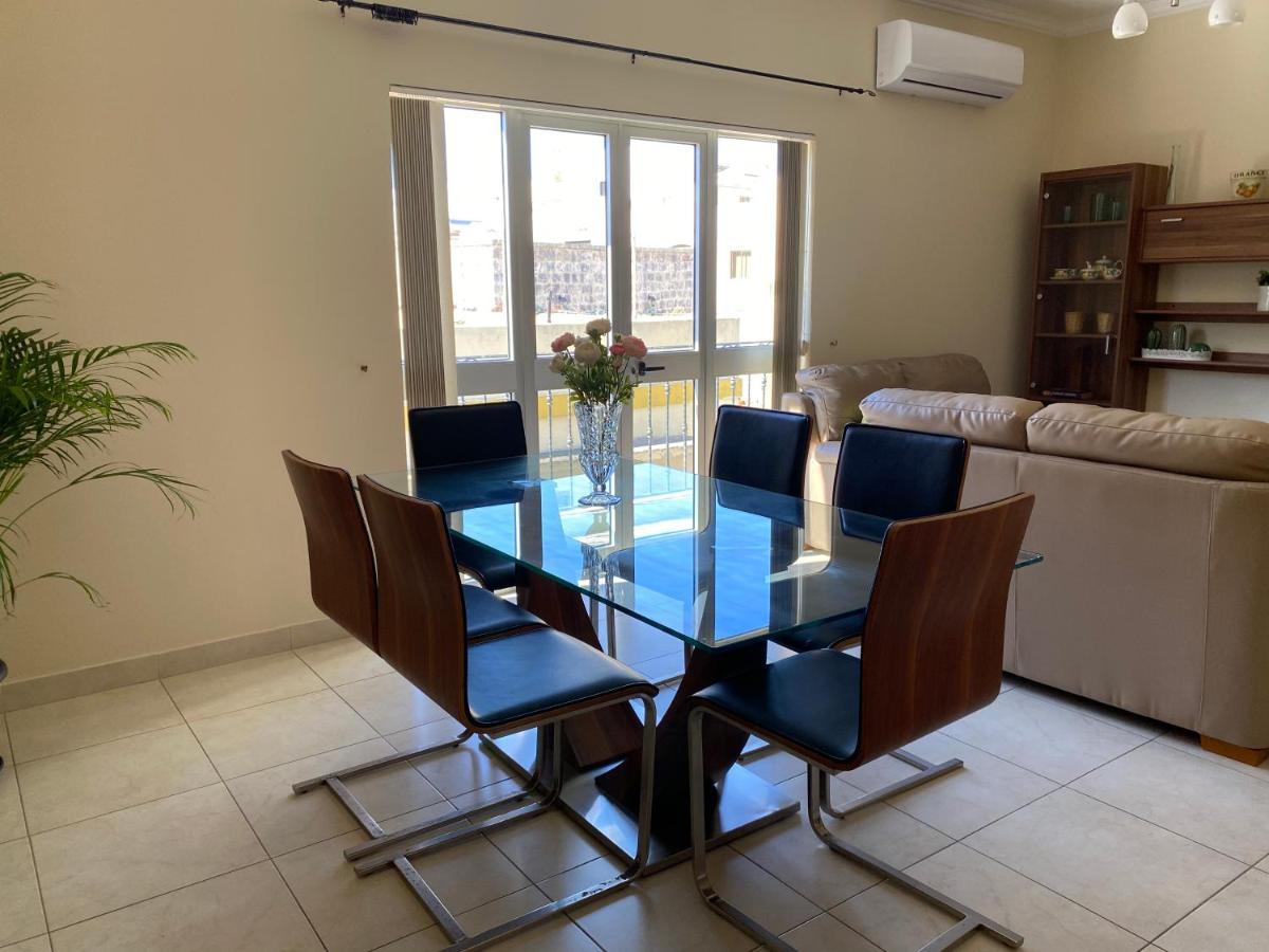 Newly Refurbished Mellieha Central Apartment Εξωτερικό φωτογραφία